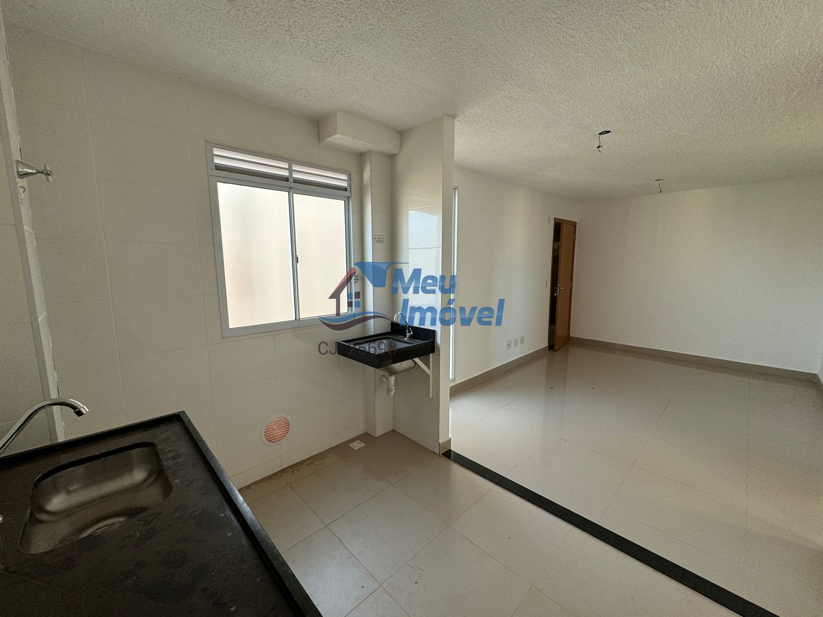 Apartamento à venda com 2 quartos, 60m² - Foto 25