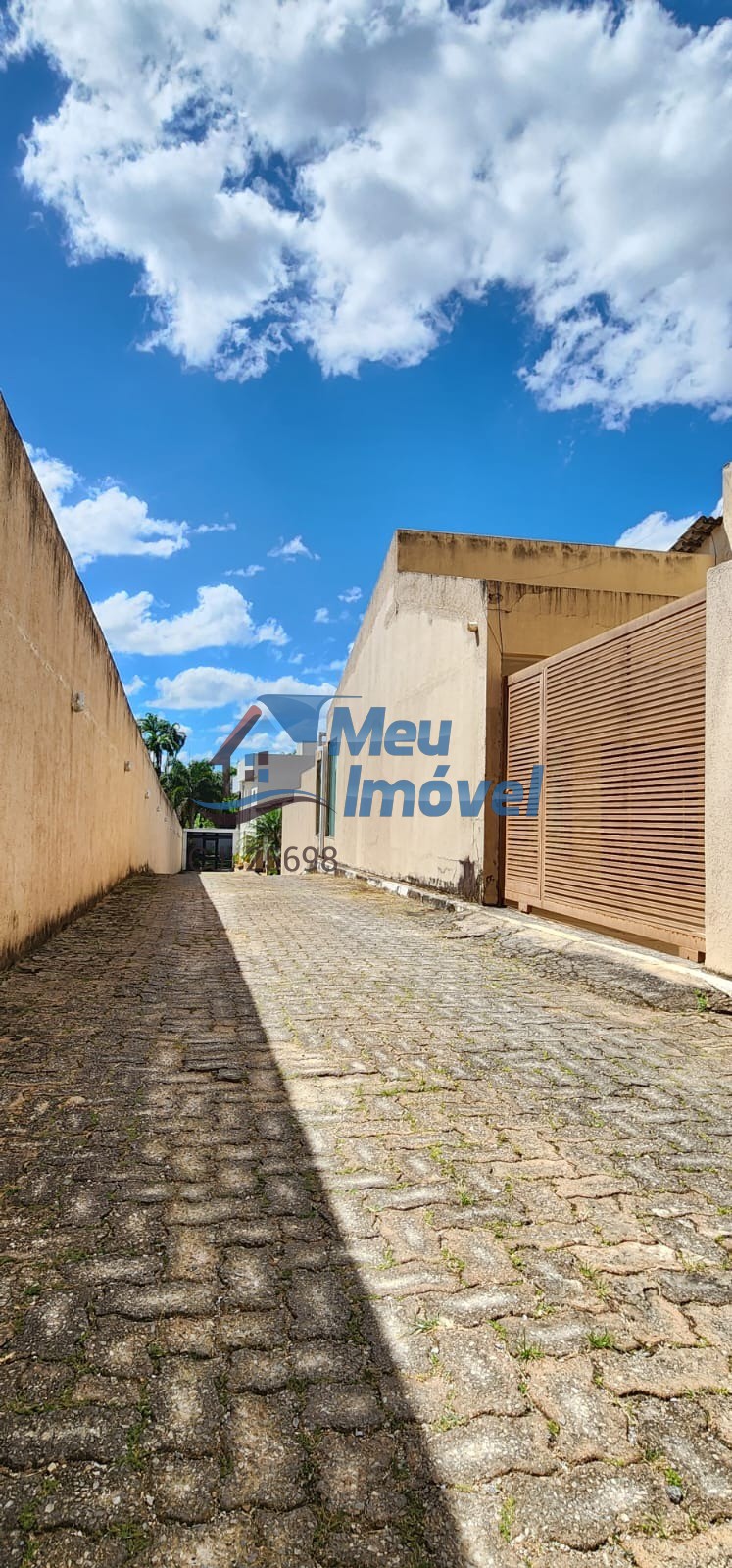 Casa à venda com 4 quartos, 300m² - Foto 22