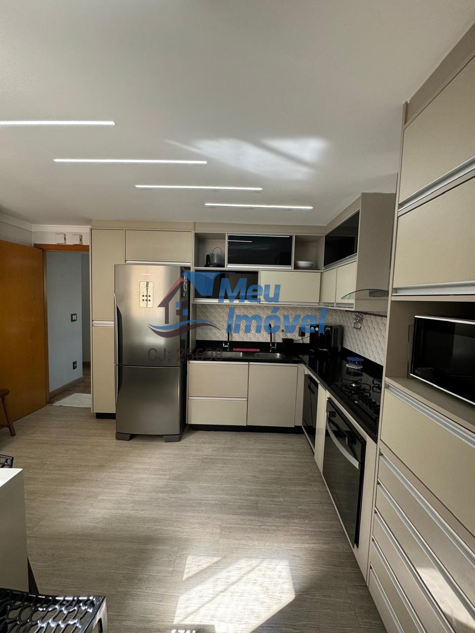 Apartamento à venda com 4 quartos, 158m² - Foto 6