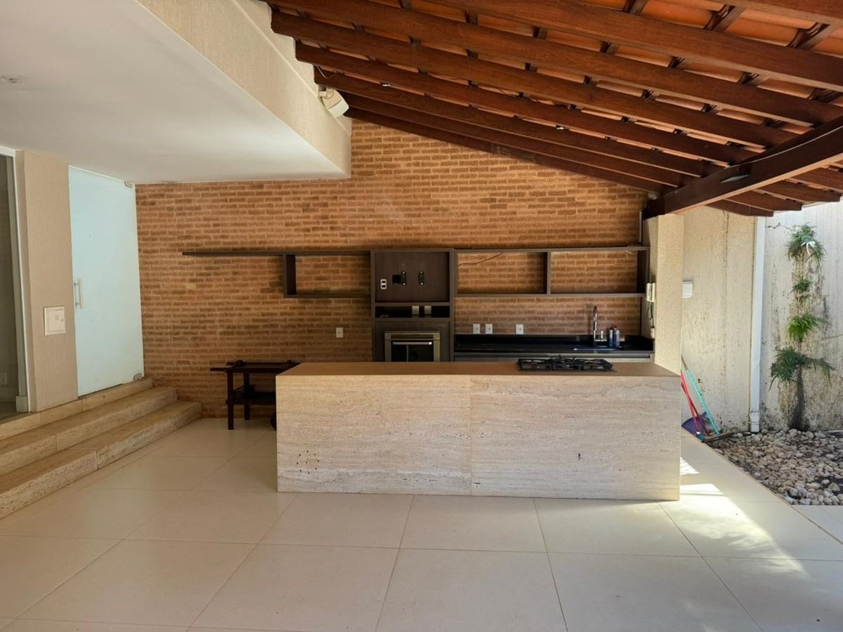 Casa à venda com 3 quartos, 600m² - Foto 20