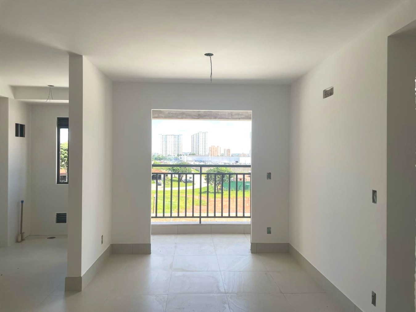 Apartamento à venda com 2 quartos, 59m² - Foto 2