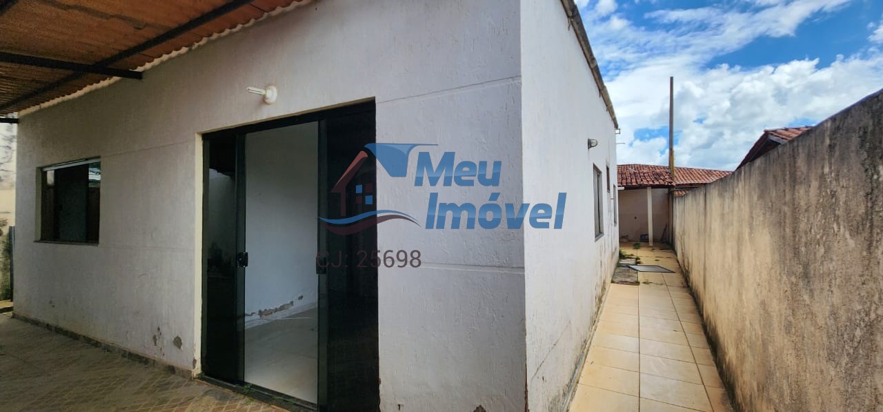 Casa à venda com 3 quartos, 90m² - Foto 10