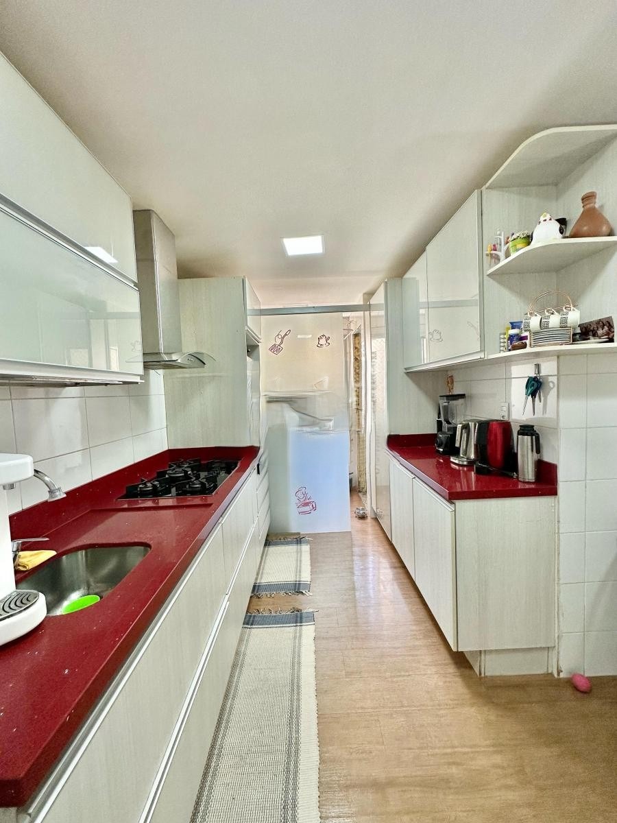 Apartamento à venda com 3 quartos, 96m² - Foto 6