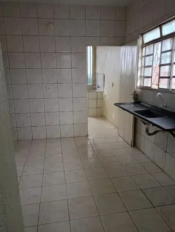 Casa à venda com 5 quartos, 210m² - Foto 9