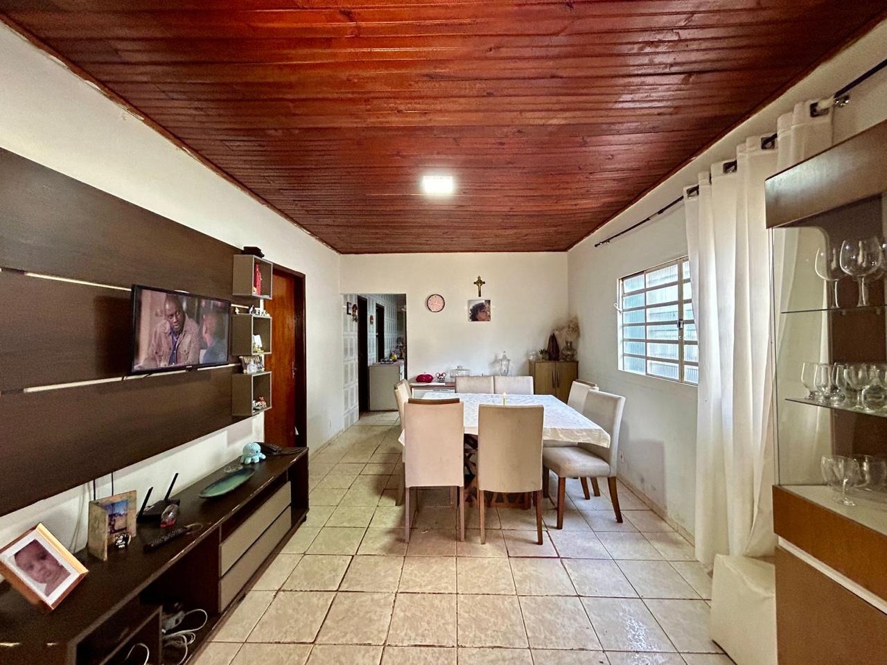 Casa à venda com 3 quartos, 220m² - Foto 33