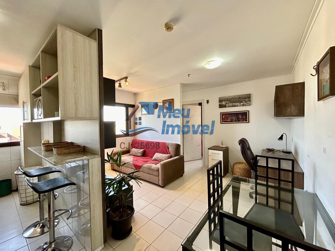 Apartamento à venda com 1 quarto, 37m² - Foto 1