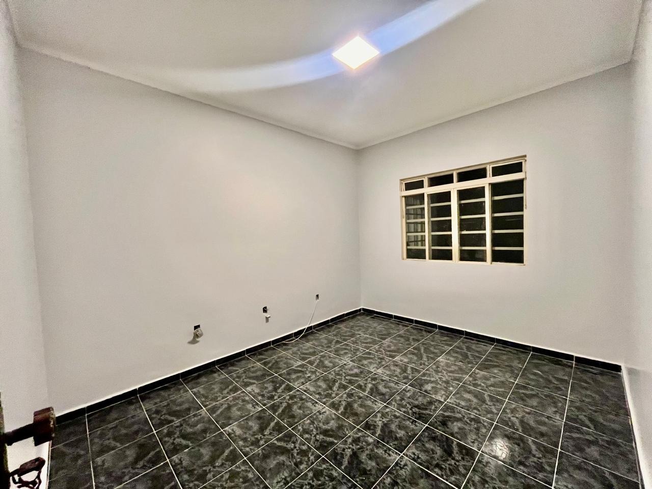 Casa à venda com 3 quartos, 500m² - Foto 7