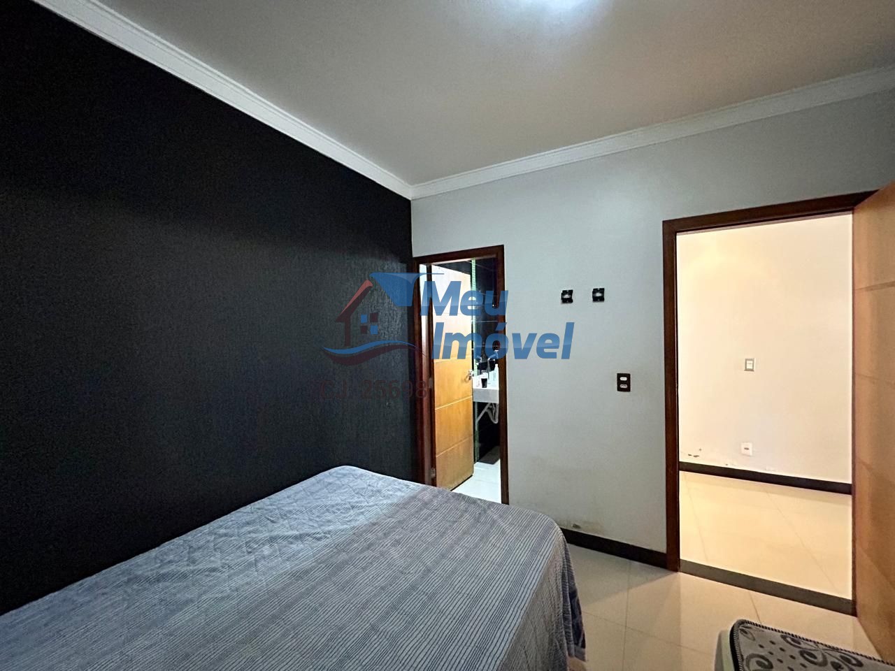 Casa à venda com 4 quartos, 190m² - Foto 15