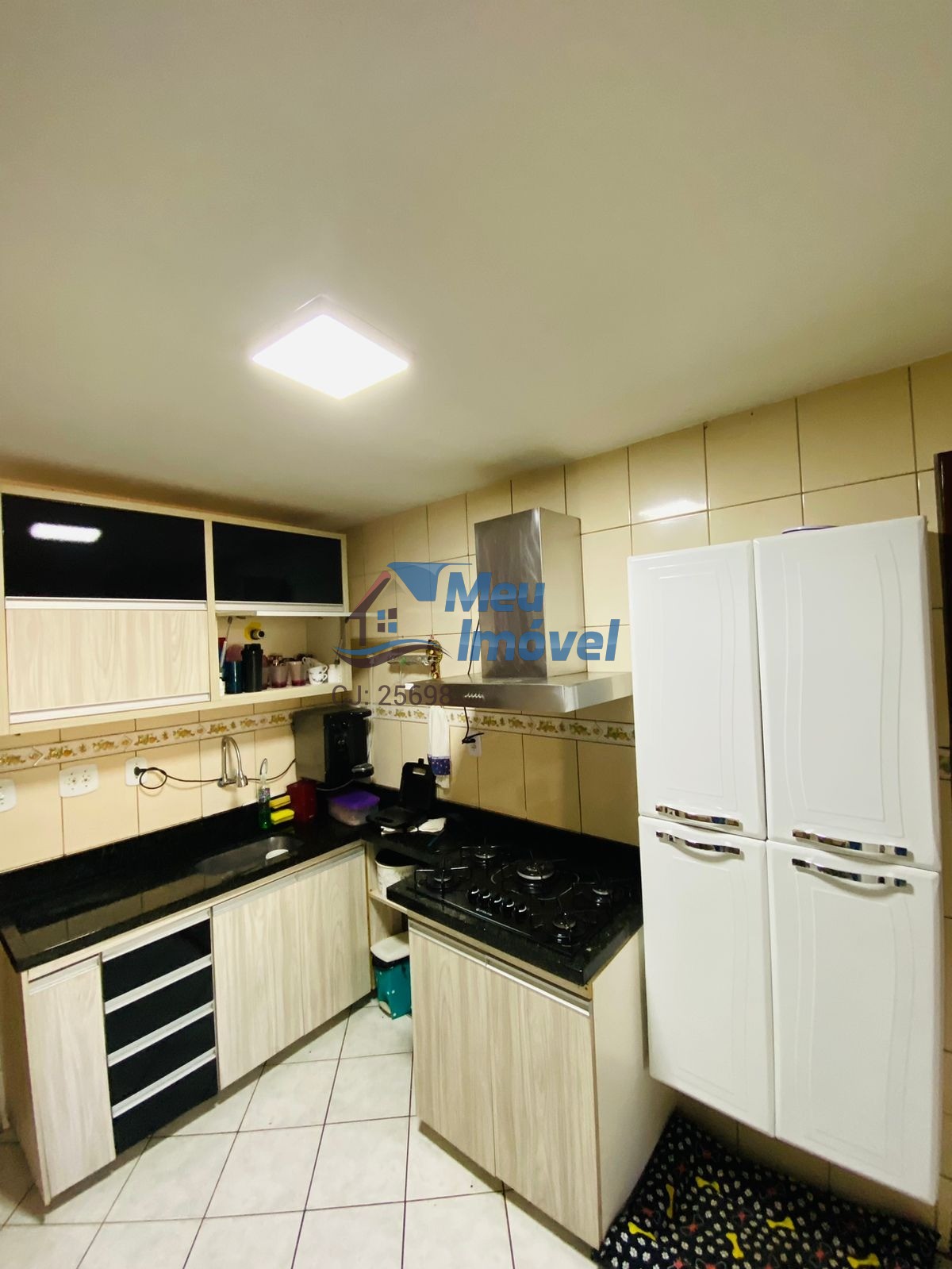 Apartamento à venda com 3 quartos, 84m² - Foto 2