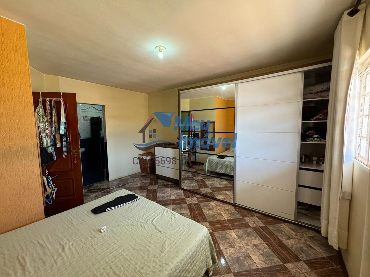 Casa à venda com 5 quartos, 328m² - Foto 19