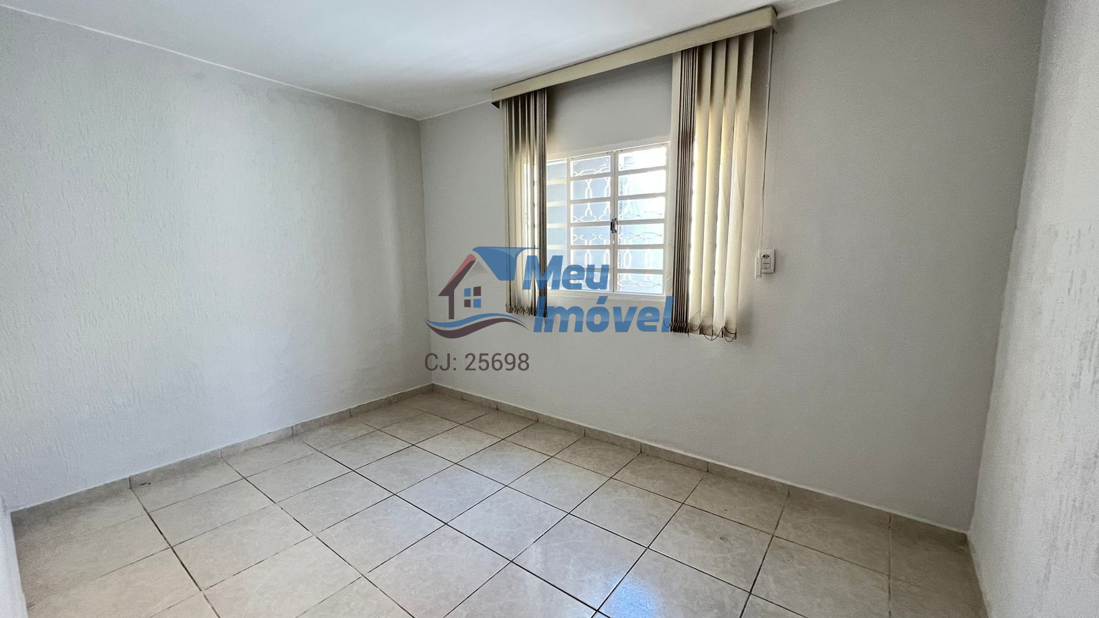 Casa à venda com 4 quartos, 180m² - Foto 12