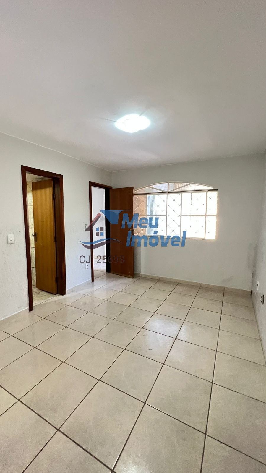 Casa à venda com 4 quartos, 180m² - Foto 14