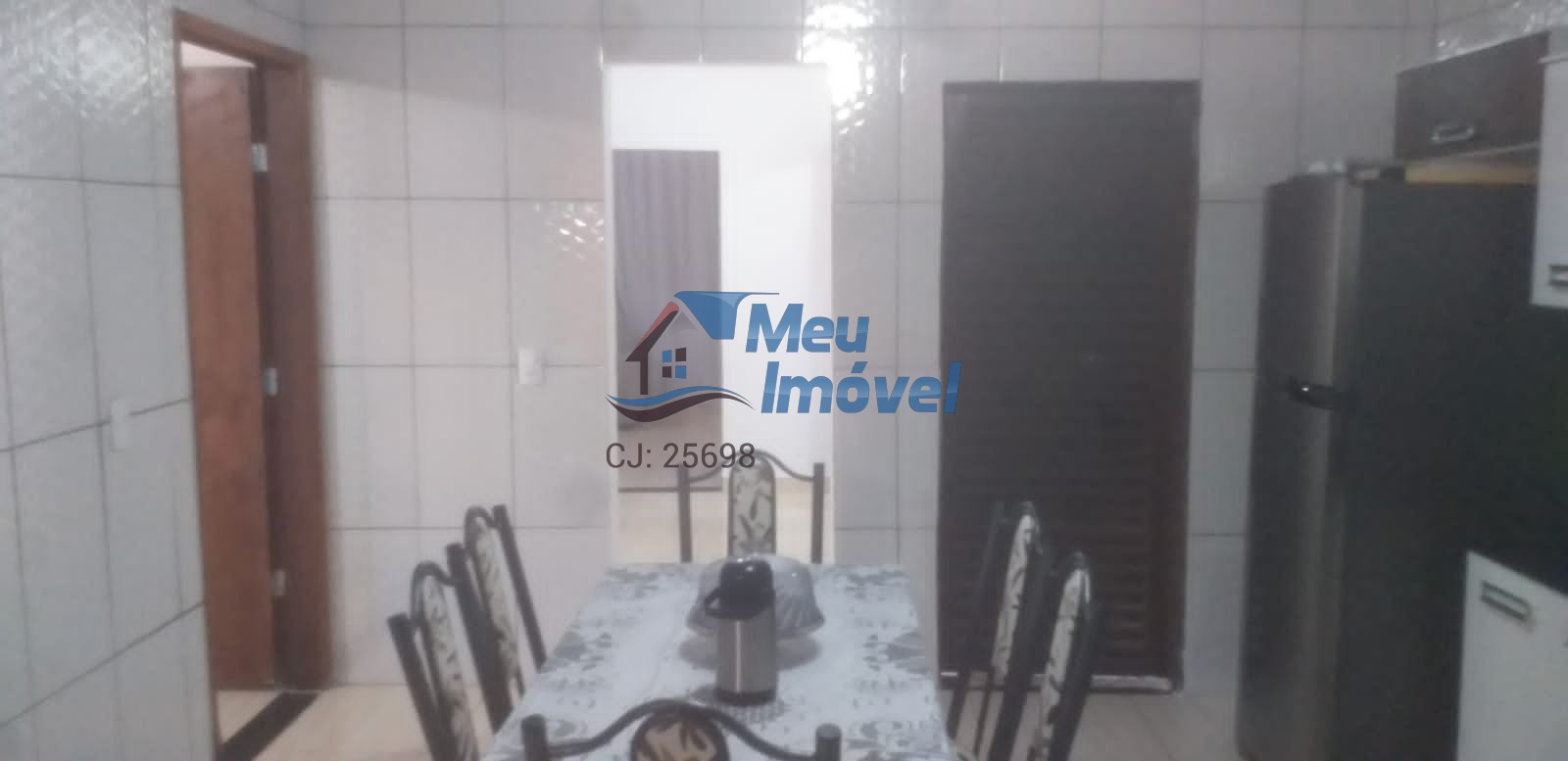 Casa à venda com 3 quartos, 108m² - Foto 2