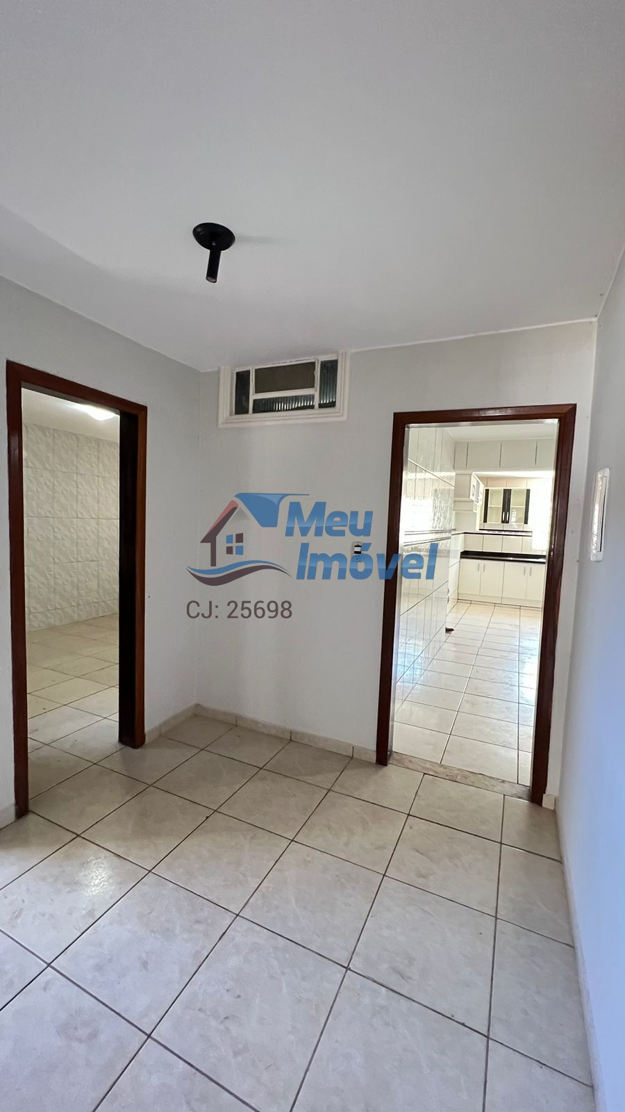 Casa à venda com 4 quartos, 180m² - Foto 15