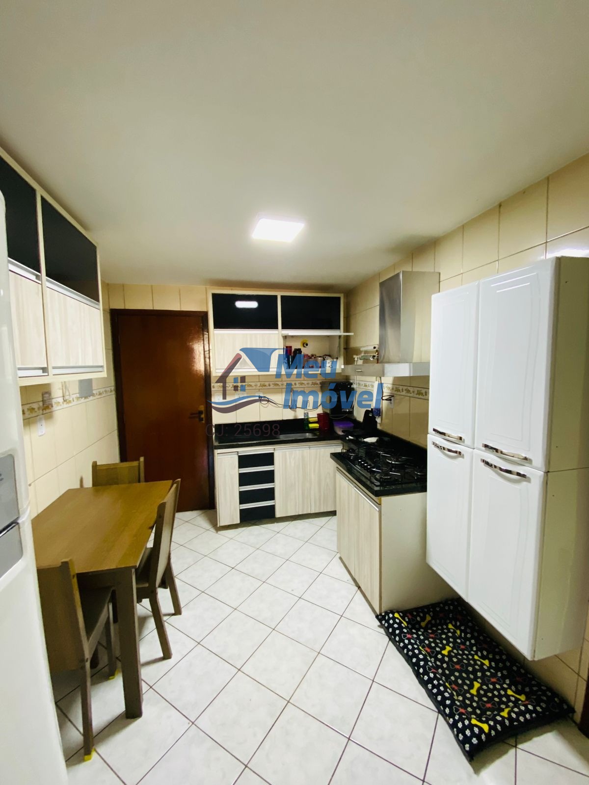 Apartamento à venda com 3 quartos, 84m² - Foto 1