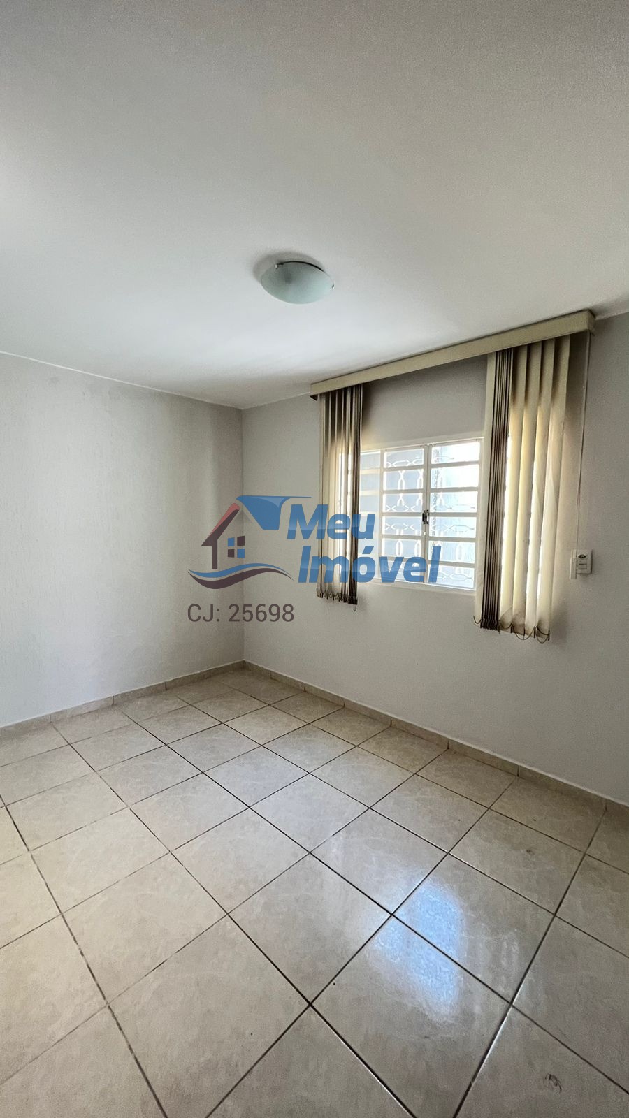 Casa à venda com 4 quartos, 180m² - Foto 11