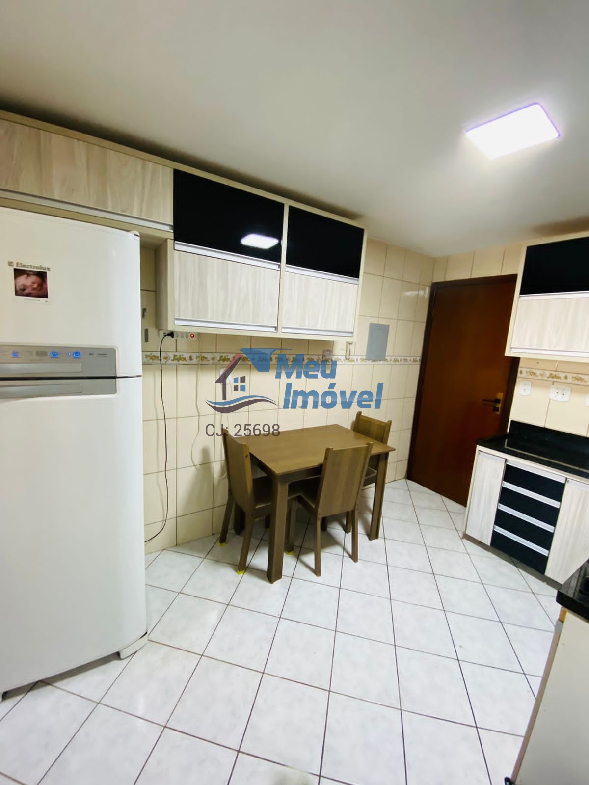 Apartamento à venda com 3 quartos, 84m² - Foto 5