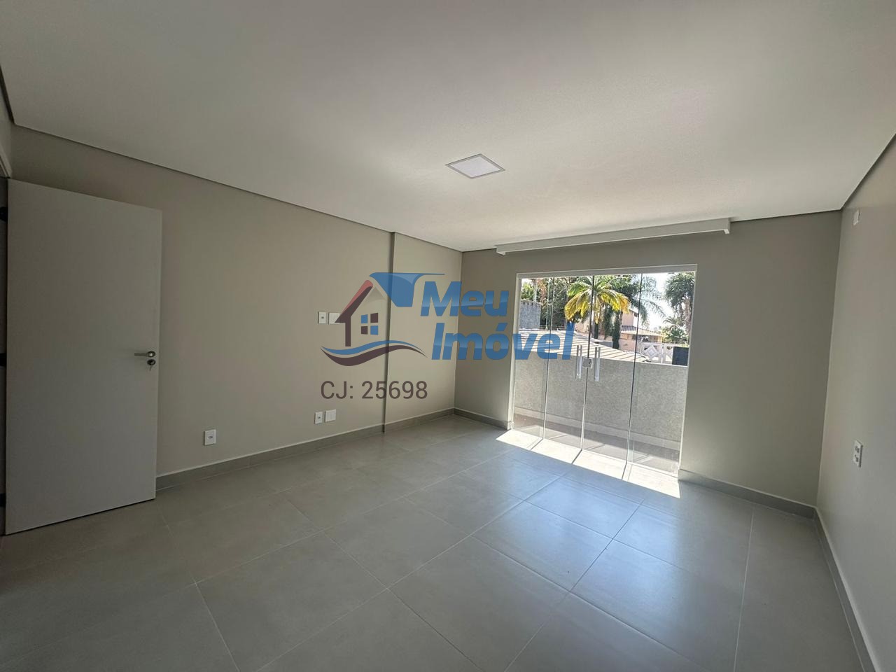 Casa à venda com 4 quartos, 300m² - Foto 16