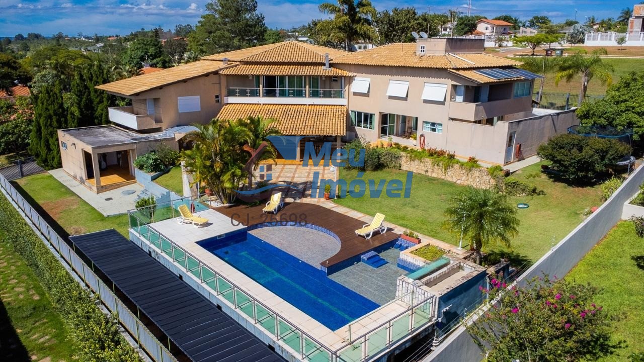 Casa à venda com 7 quartos, 856m² - Foto 1