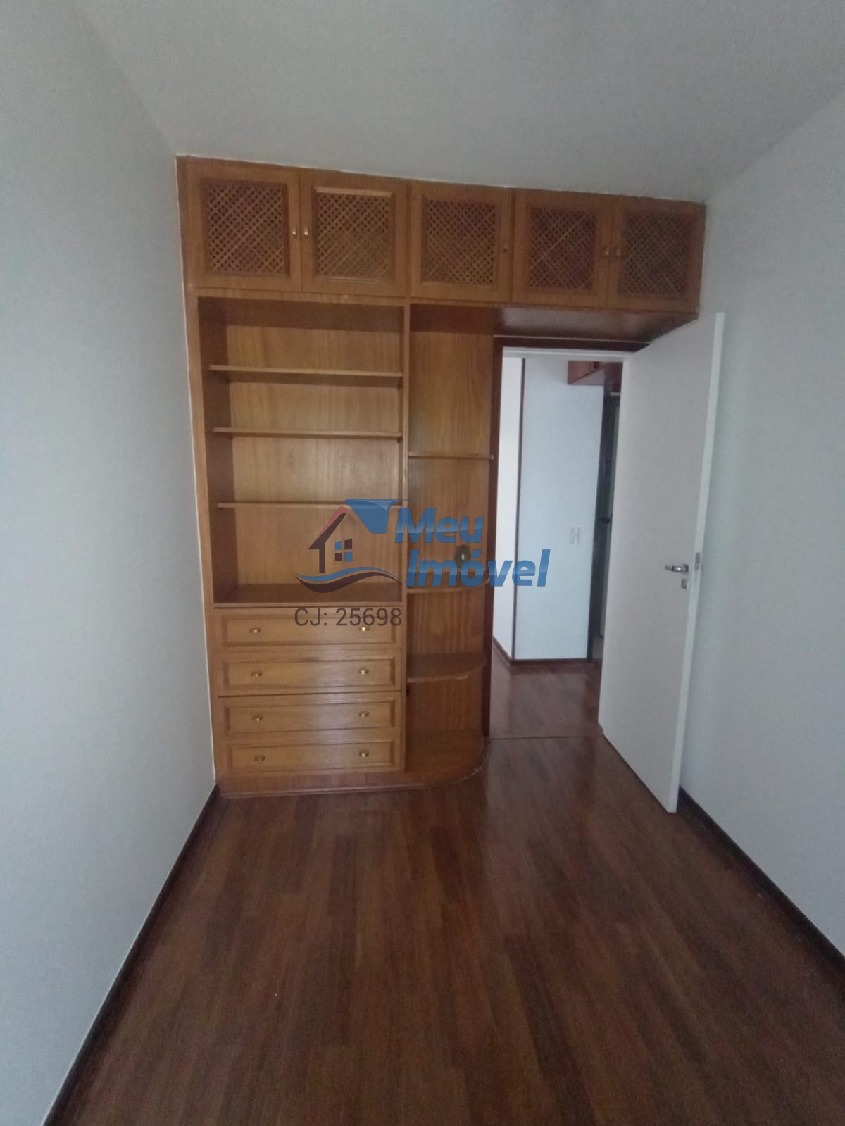 Apartamento à venda com 3 quartos, 80m² - Foto 11