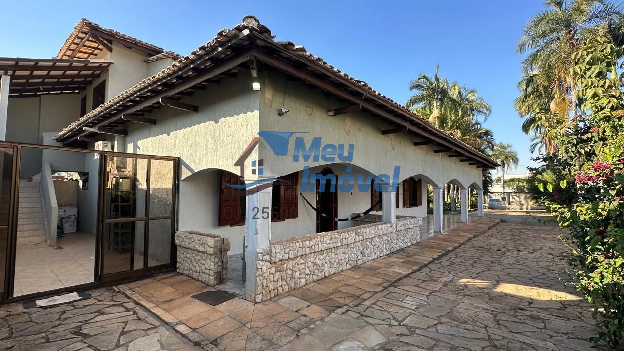 Casa à venda com 6 quartos, 600m² - Foto 30