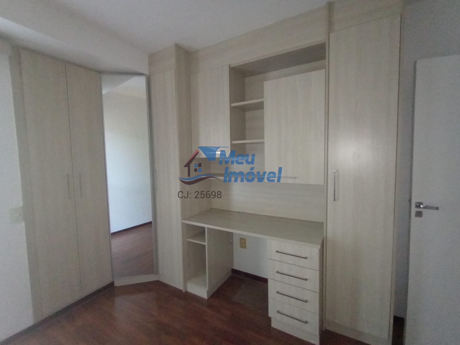 Apartamento à venda com 3 quartos, 80m² - Foto 6