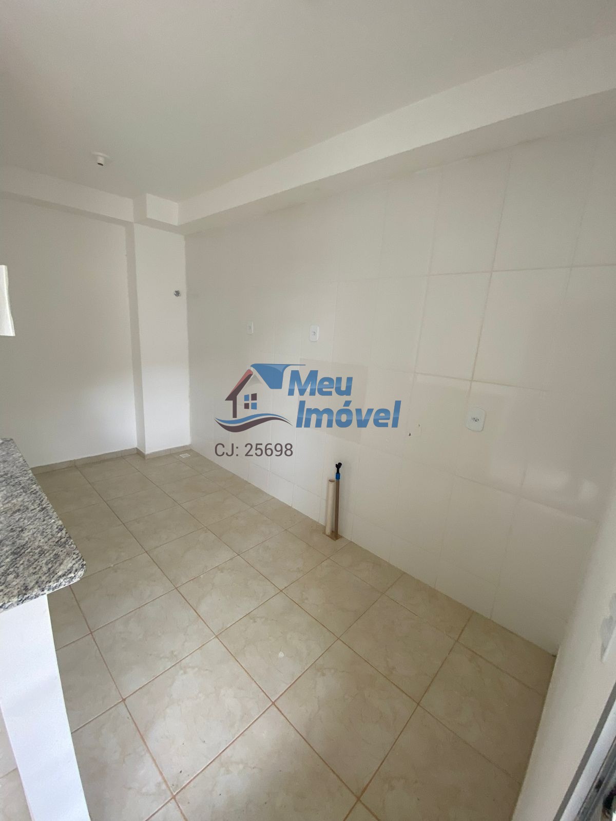 Apartamento à venda com 2 quartos, 42m² - Foto 1