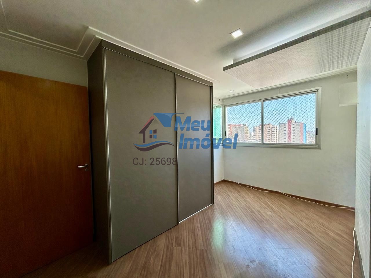 Apartamento à venda com 2 quartos, 70m² - Foto 14