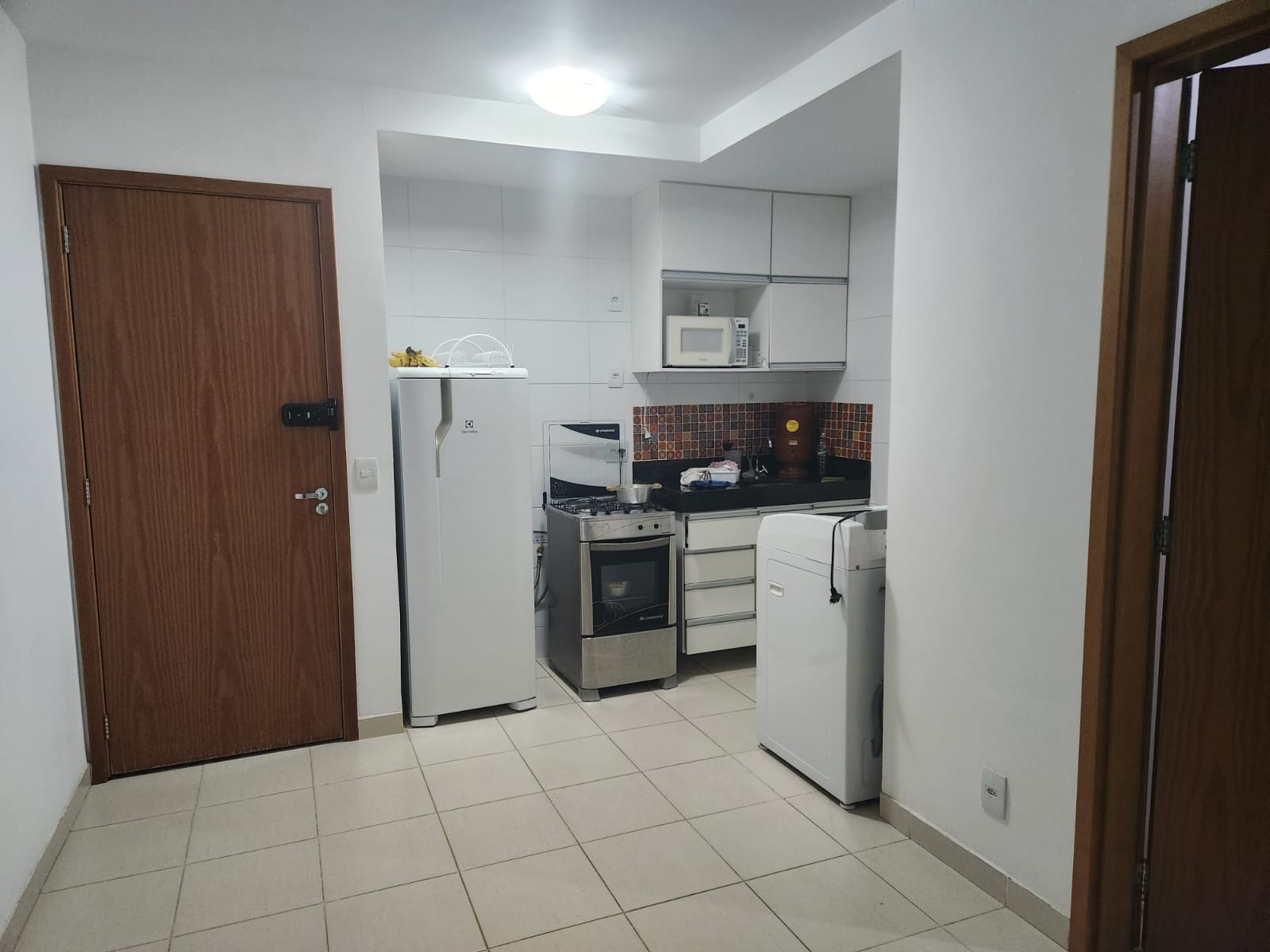 Apartamento à venda com 1 quarto, 30m² - Foto 1