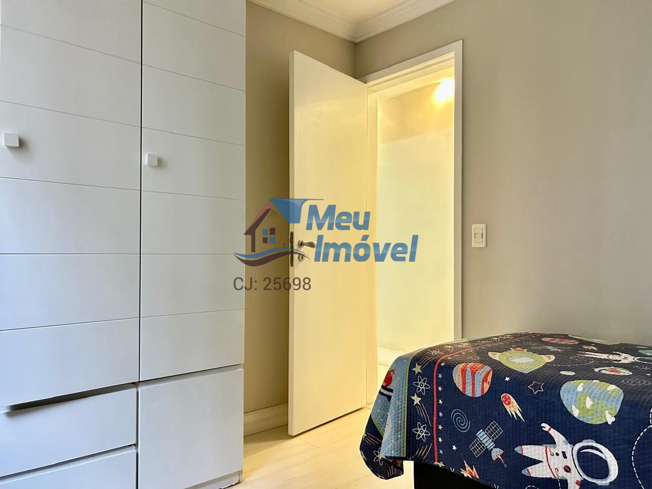 Apartamento à venda com 3 quartos, 105m² - Foto 11