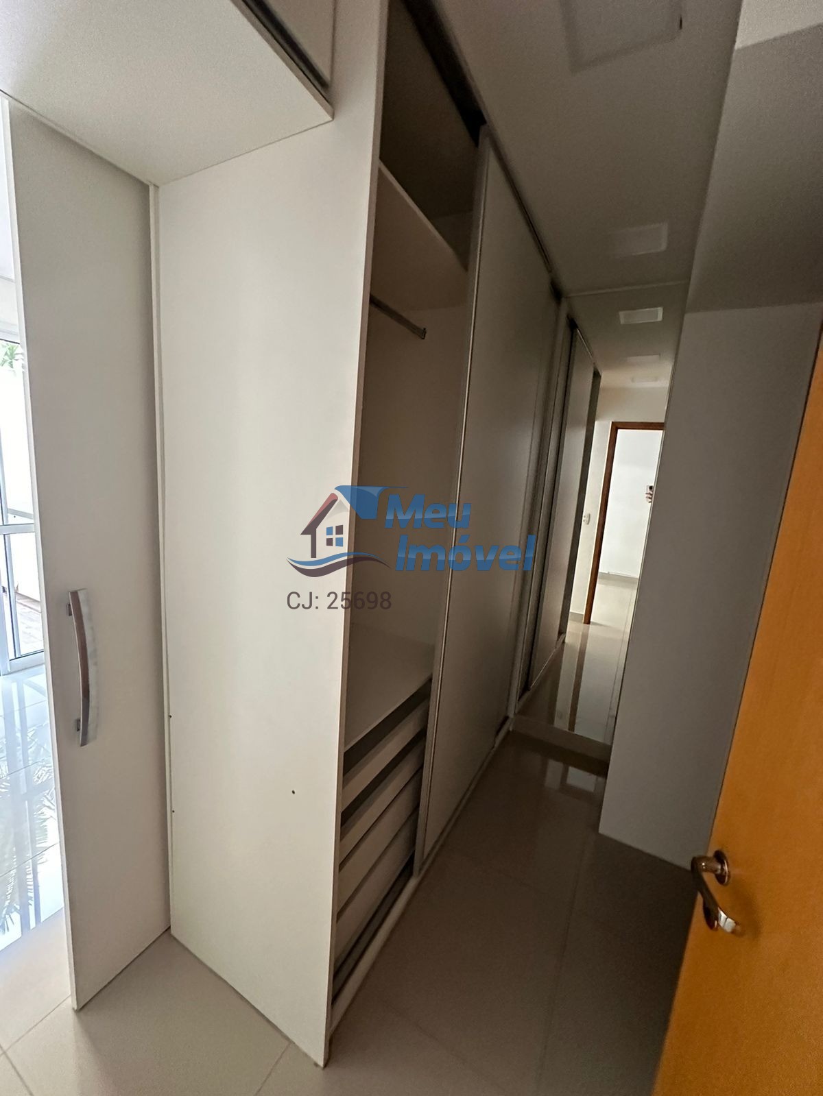 Apartamento à venda com 1 quarto, 58m² - Foto 8