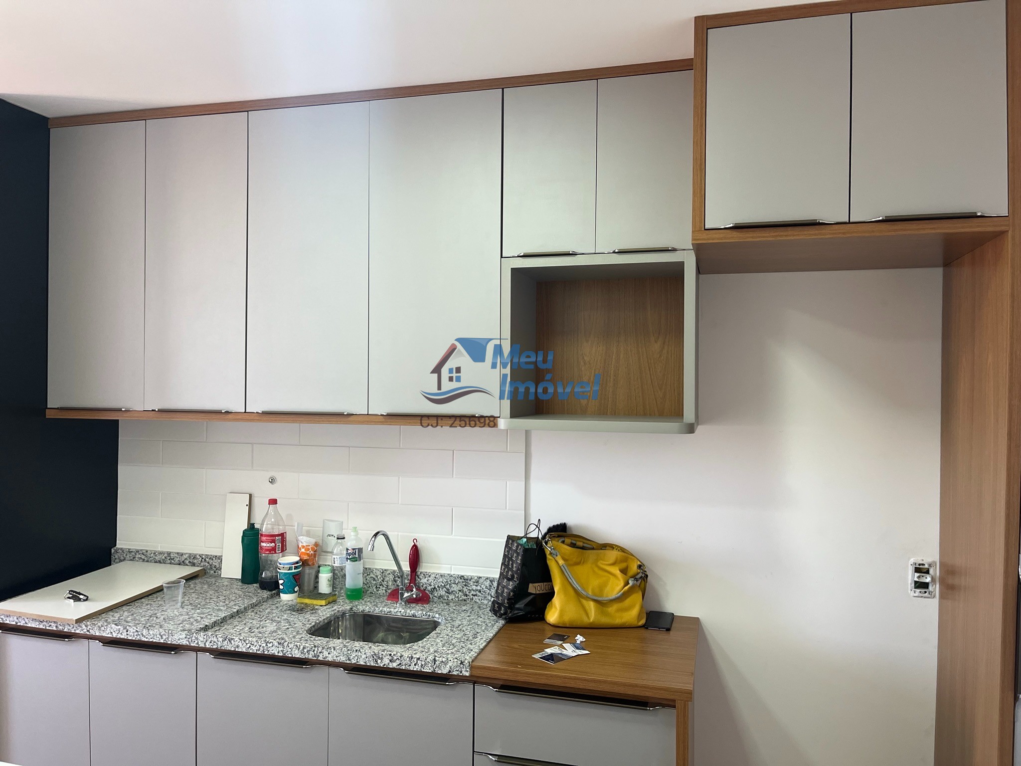 Apartamento à venda com 1 quarto, 29m² - Foto 2