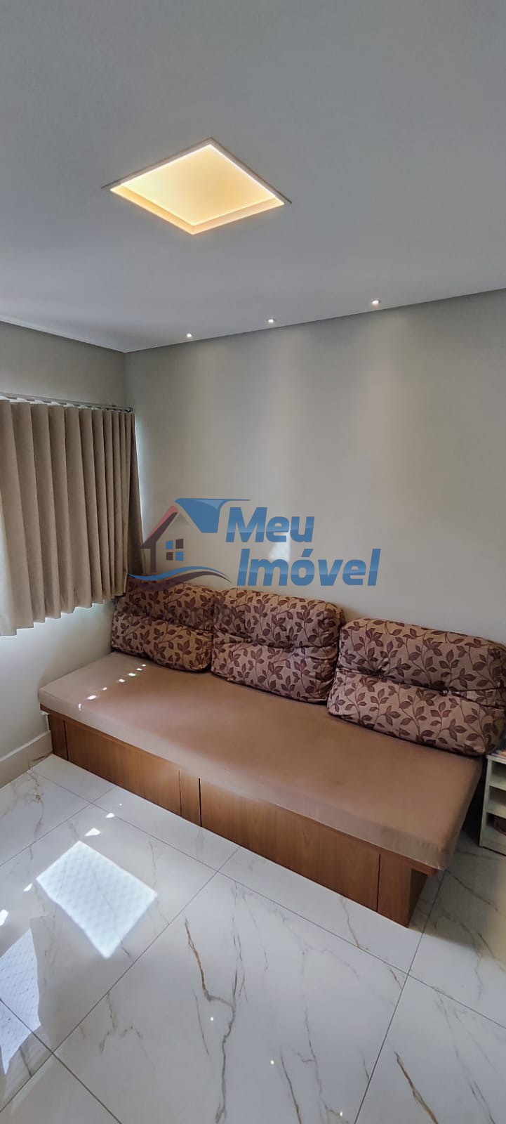 Apartamento à venda com 1 quarto, 33m² - Foto 2