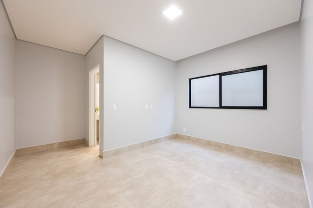 Casa à venda com 4 quartos, 350m² - Foto 5