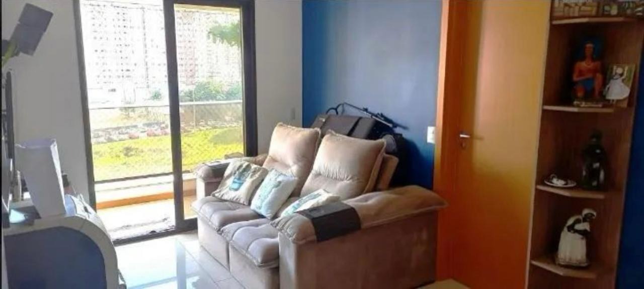 Apartamento à venda com 1 quarto, 50m² - Foto 2