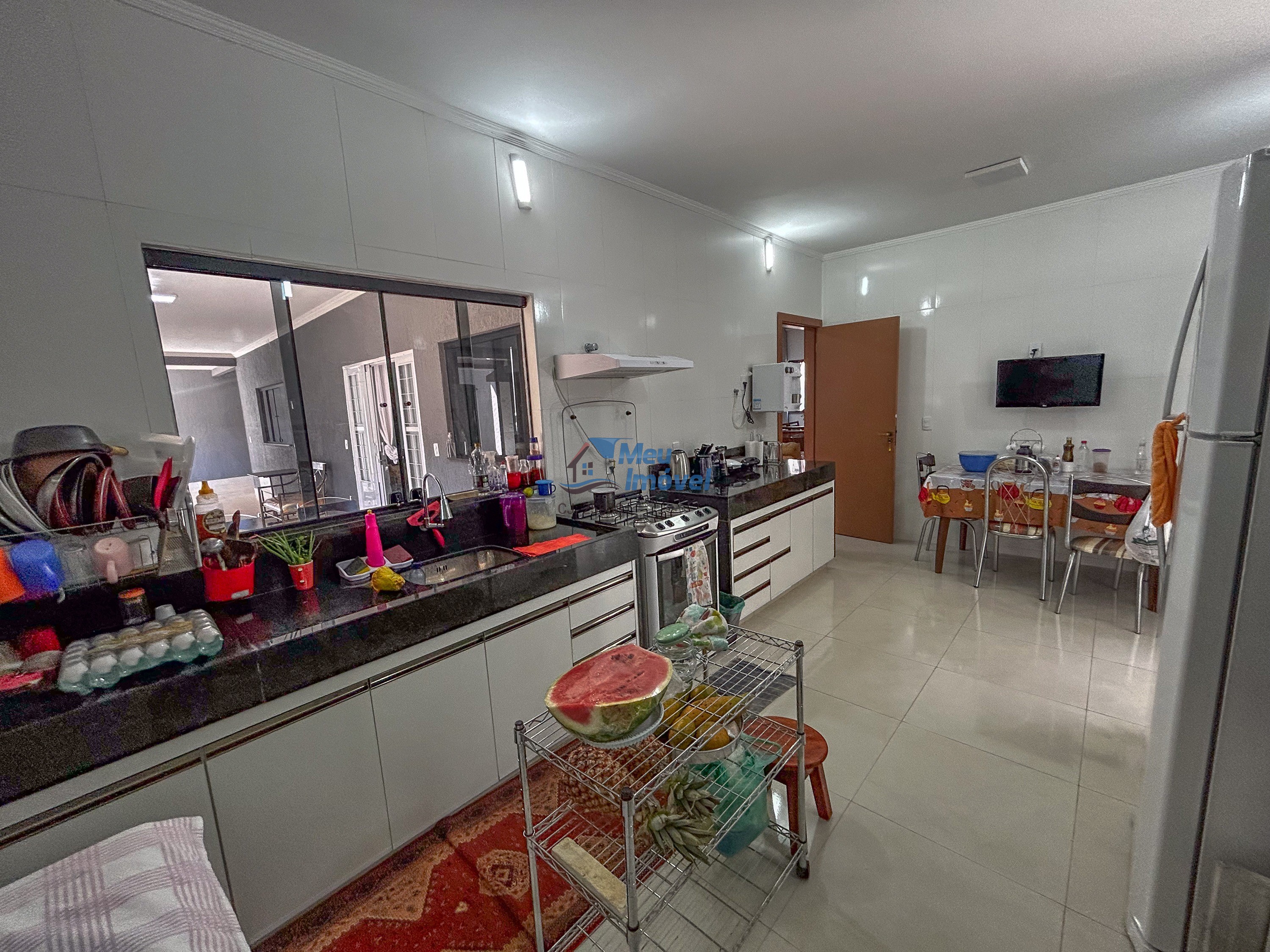 Casa à venda com 3 quartos, 205m² - Foto 11