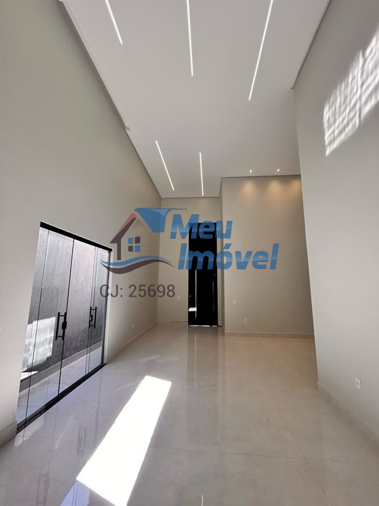 Casa à venda com 4 quartos, 350m² - Foto 4