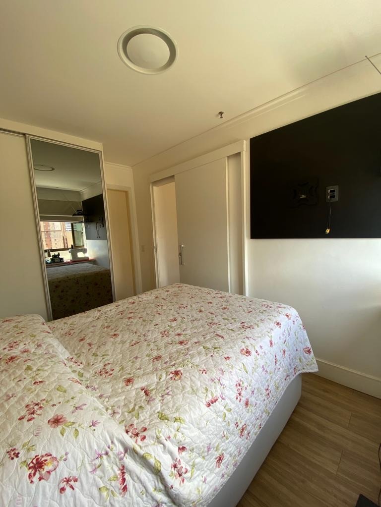 Apartamento à venda com 1 quarto, 32m² - Foto 12