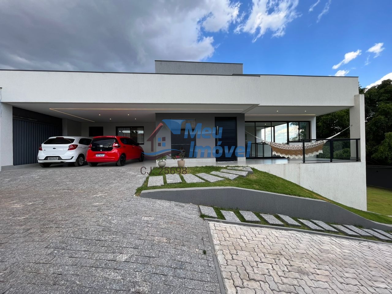 Casa à venda com 3 quartos, 450m² - Foto 8