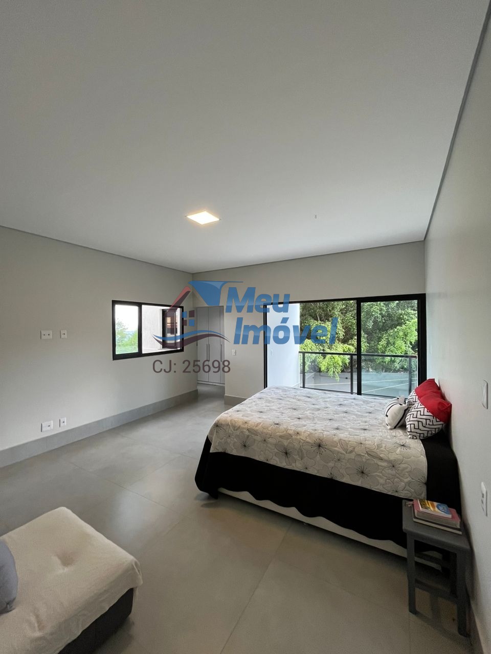 Casa à venda com 3 quartos, 450m² - Foto 16