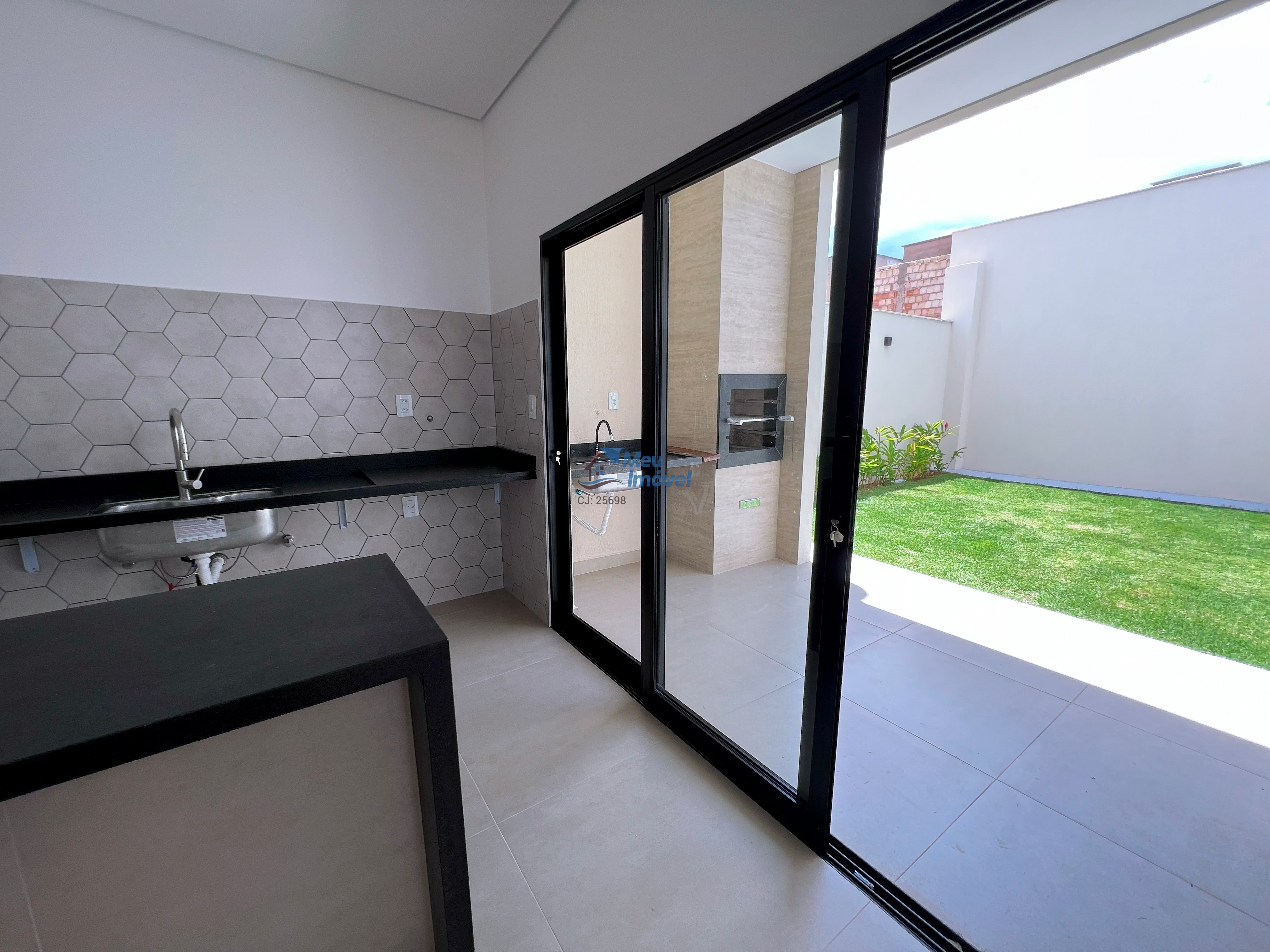 Casa à venda com 4 quartos, 191m² - Foto 5