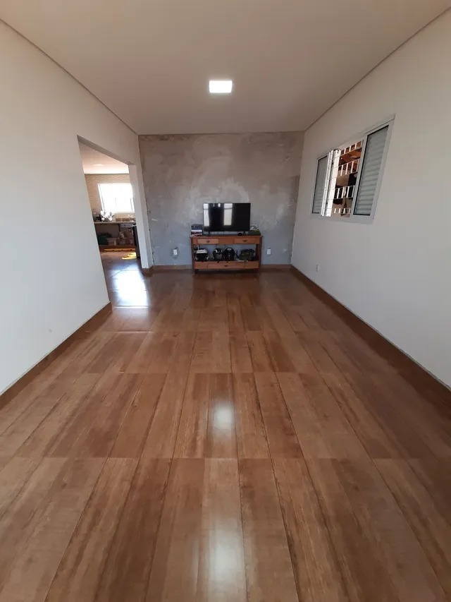 Jardim Botânico Res Shallon 3 suítes 3 vagas Lote 723 m² Útil 170 m²