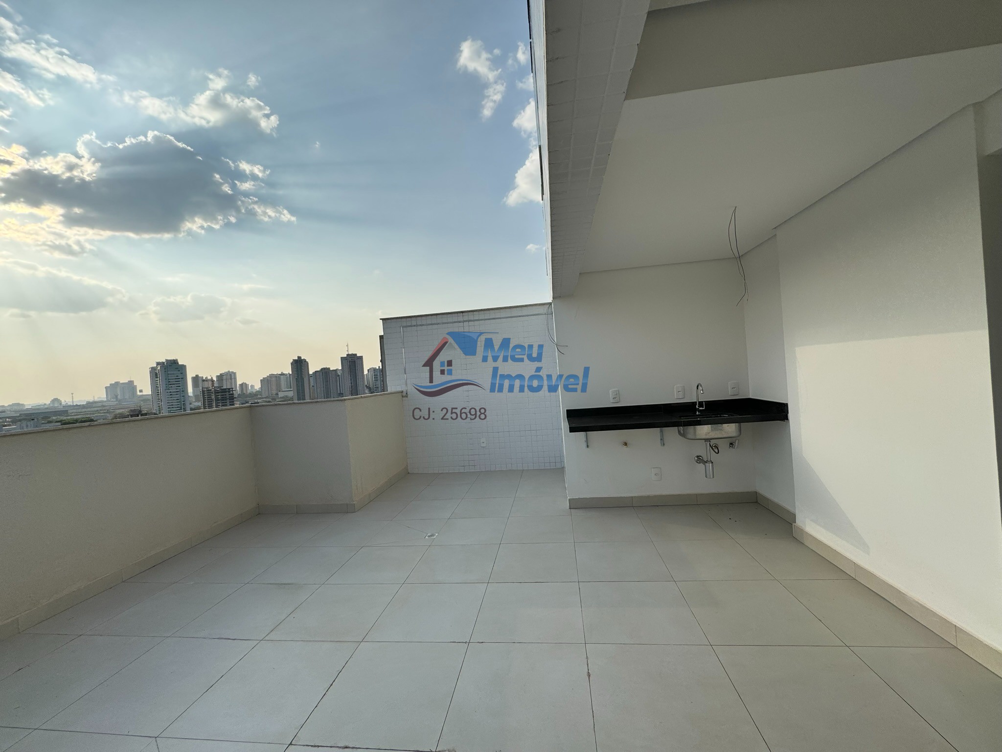 Apartamento à venda com 3 quartos, 185m² - Foto 7