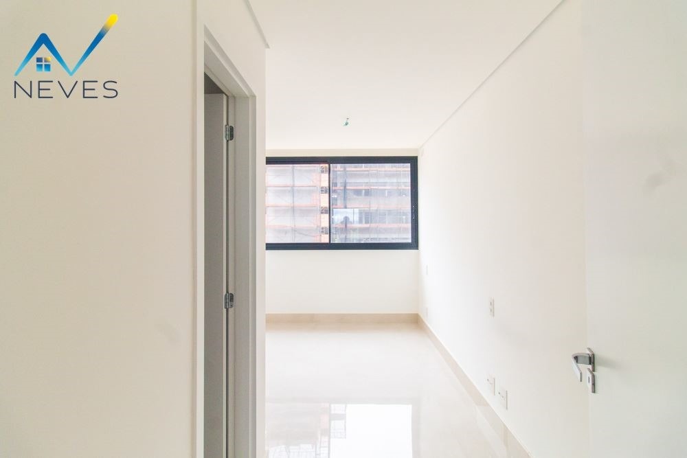 Apartamento à venda com 4 quartos, 172m² - Foto 8