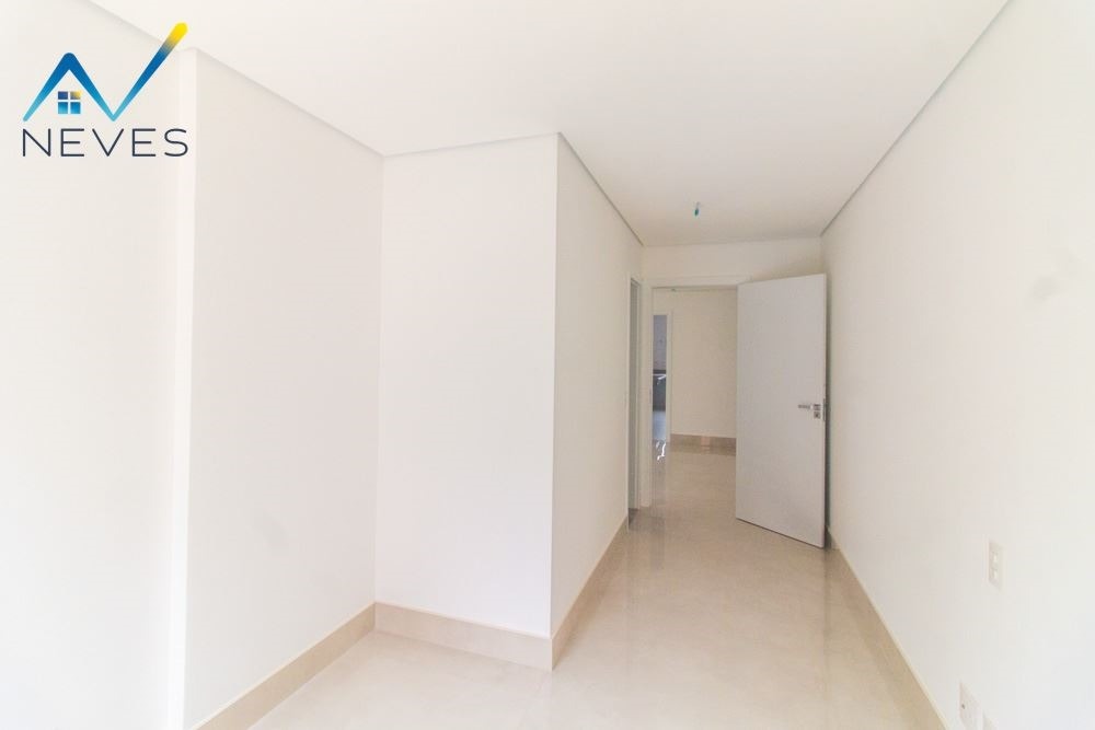 Apartamento à venda com 4 quartos, 172m² - Foto 24