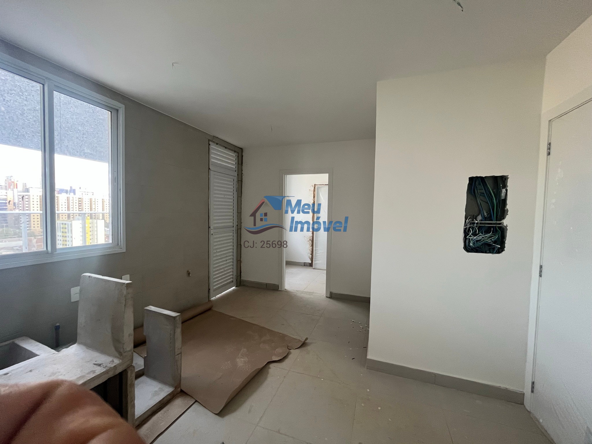 Apartamento à venda com 3 quartos, 189m² - Foto 9