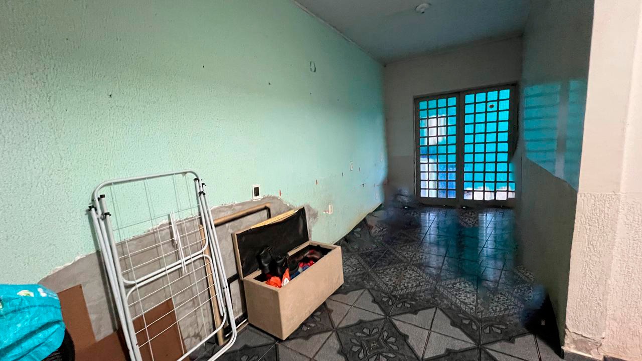 Casa à venda com 3 quartos, 220m² - Foto 8