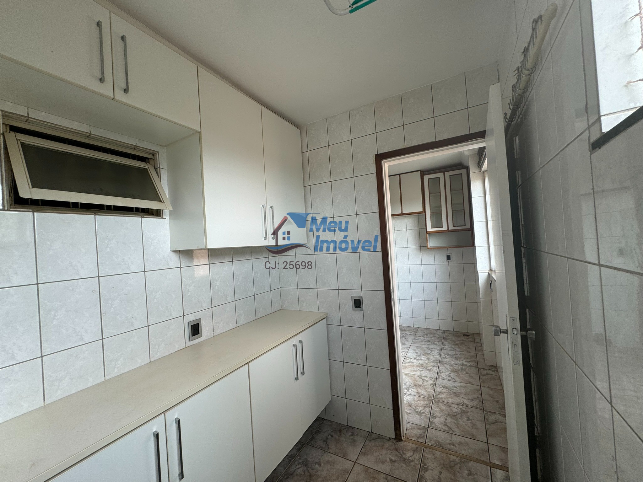 Apartamento à venda com 3 quartos, 80m² - Foto 7