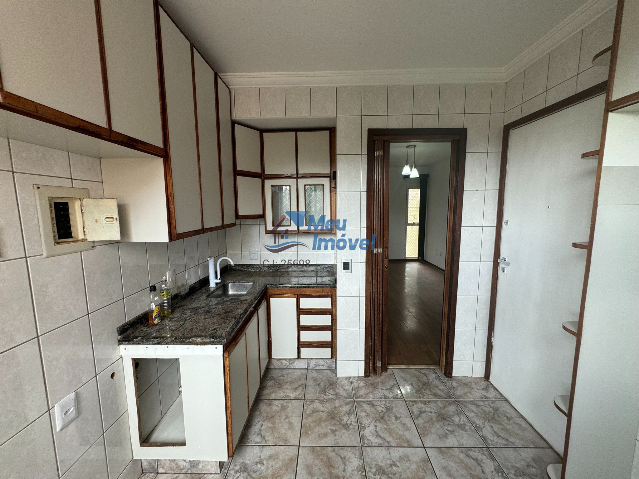 Apartamento à venda com 3 quartos, 80m² - Foto 4