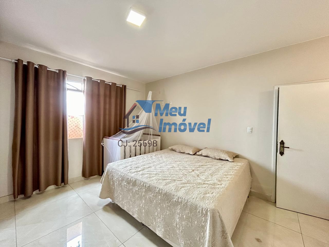 Casa à venda com 3 quartos, 200m² - Foto 15